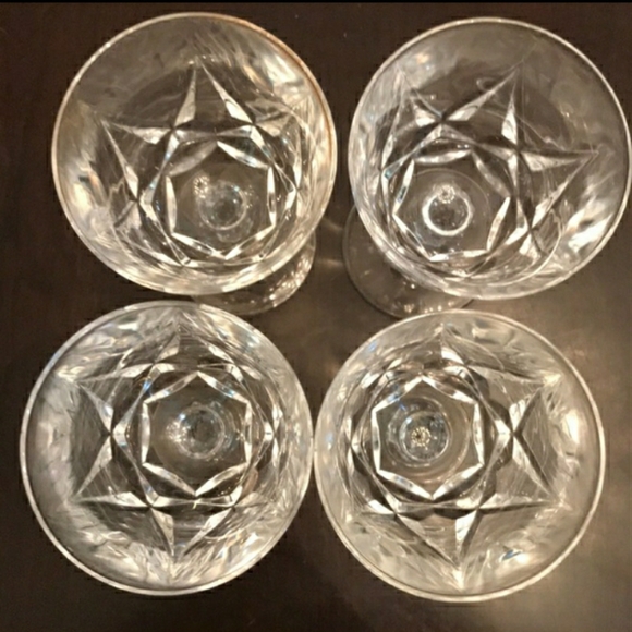 Set of 4 Vintage Crystal Star Cut Wine Stemware - Picture 2 of 6